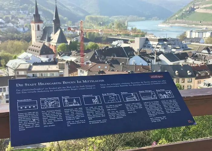 Schoene, Neue Ferienwohnung Am Rhein Und Mit Balkon